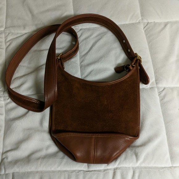 Coach Handbags - Vintage brown leather coach crossbody